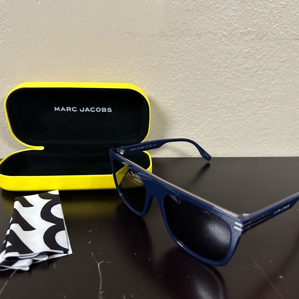 Authentic Marc Jacobs Blue Sunglasses with Bright Yellow Case